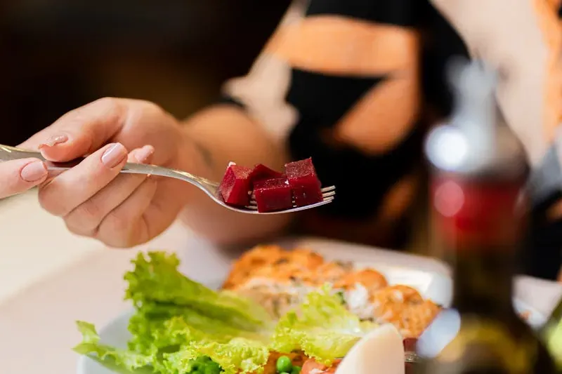 Food & Dining